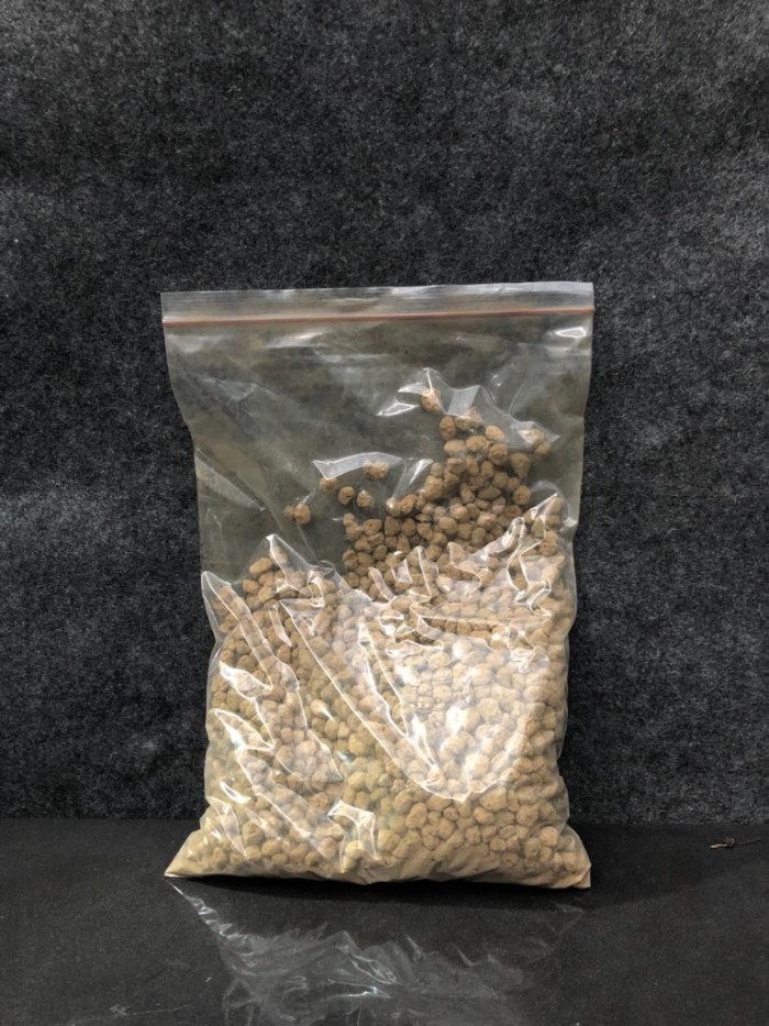 Akadama media tanam /1 liter