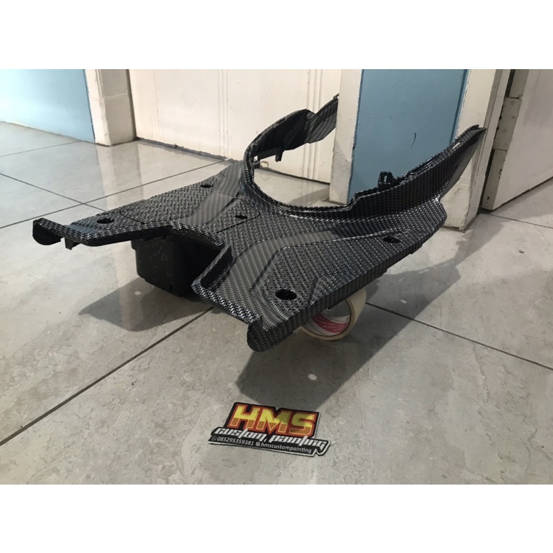 BODY INJAKAN BORDES HONDA BEAT FI 2013-2015 CARBON HITAM ADA