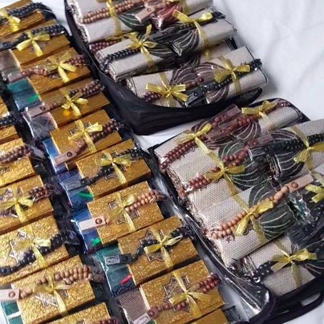 [ANTQ] Parcel Souvenir Sajadah Tasbih Al Quran saku paket oleh oleh umroh tahlil tahlilan 40 harian