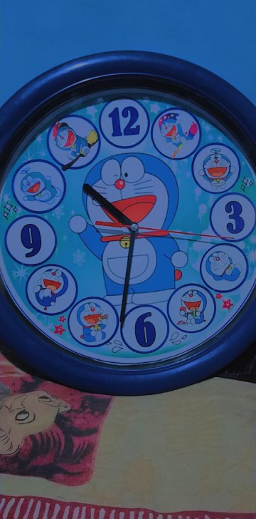 Jam Dinding Doraemon Unyu2