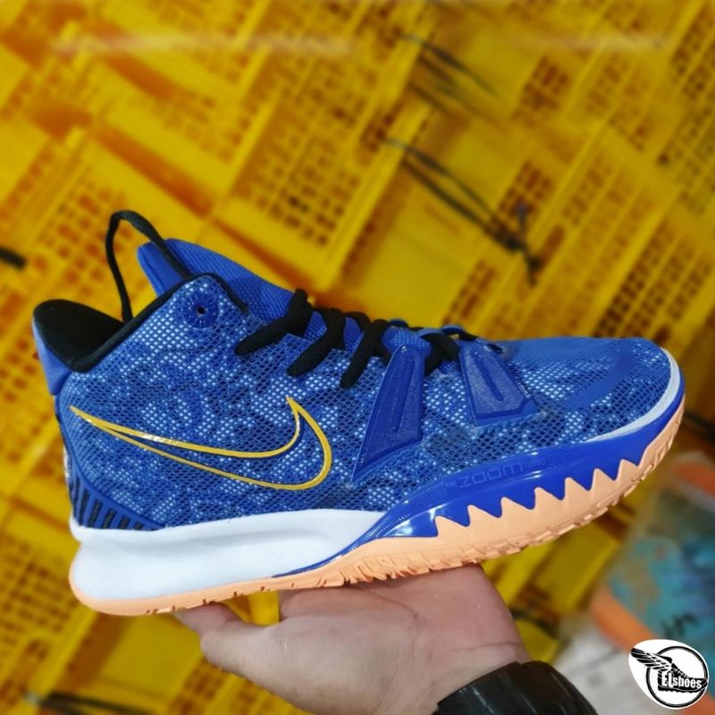 kyrie high top shoes