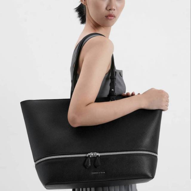Tas cnk two way zip large tote bag