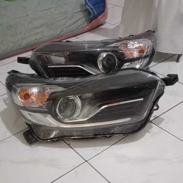Headlamp mobilio brio rs 2019