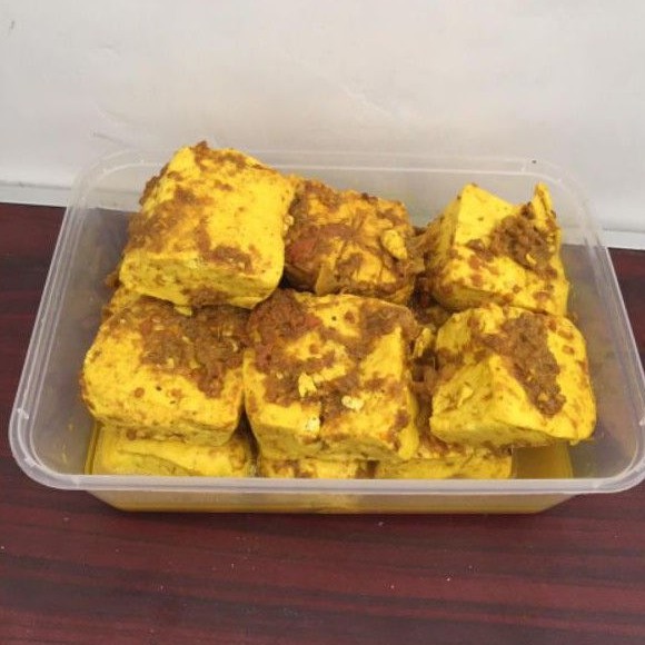 

Tahu bumbu kuning lengkuas NON MSG makanan siap saja menu buka puasa dan sahur