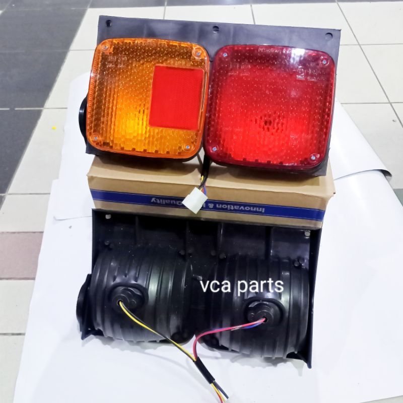 LAMPU STOP/LAMPU REM BELAKANG HINO RANGER PER 1 SET (2PCS) KIRI KANAN.