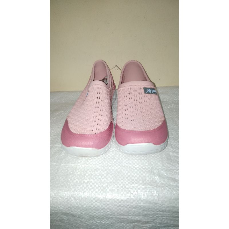 Sepatu Karet Wanita Att AKL 167 - Att Akl 160
