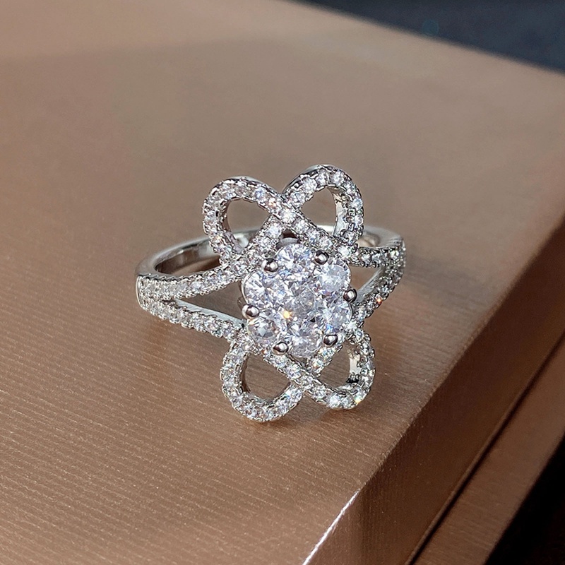 Cincin 925 Silver Bentuk Bunga Aksen Berlian Zircon Putih Untuk Wanita
