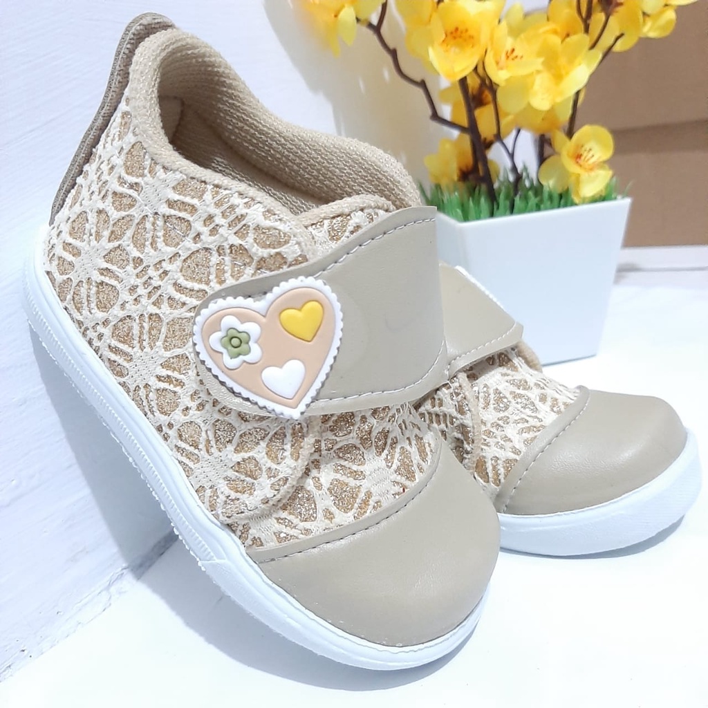 mandirishoestore-SEPATU ANAK PEREMPUAN BAHAN BROKAT UNTUK 1-6 TAHUN CAY06