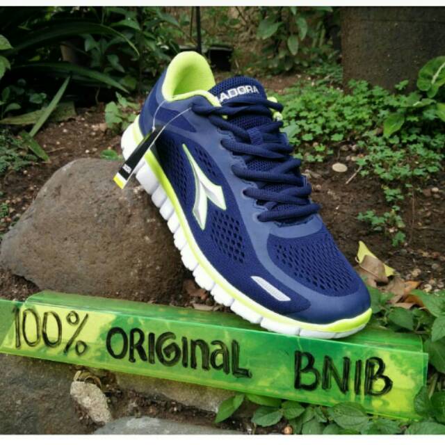 Sepatu Diadora Original BNIB