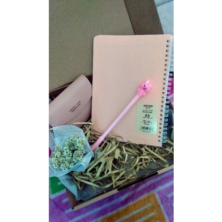 

Gift box aesthetic/ Kado gemes/ Kado wisuda