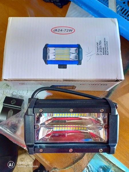 lampu tembak led 22 cahaya putih kuning