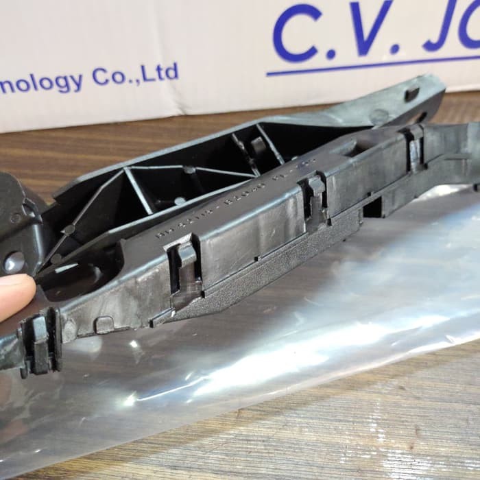 Bracket bumper depan Avanza Xenia 2007 - 2011 Original