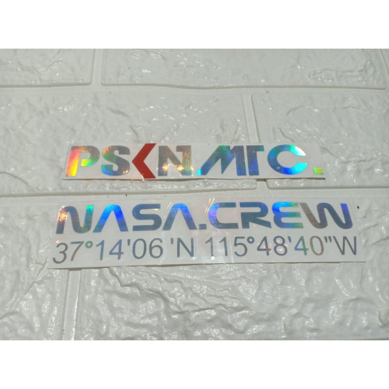 

stiker PSKNMTC NASA CREW