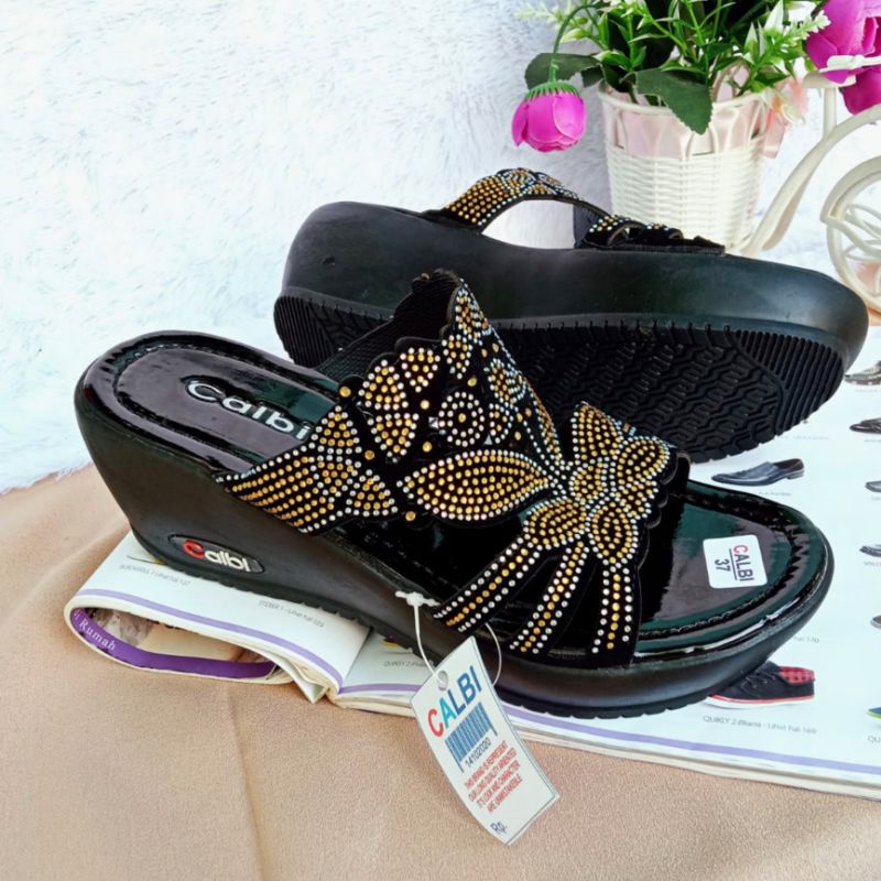 Sandal Wanita Terbaru Sandal wedges Sandal Wanita Sandal