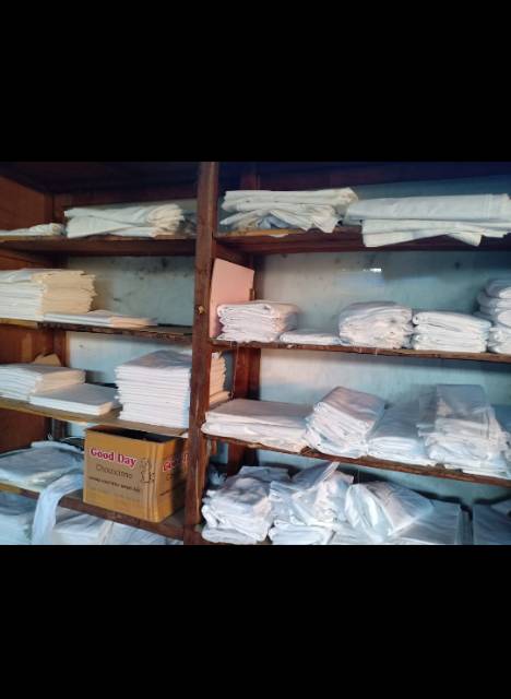 Kain katun mordant siap untuk ecoprint