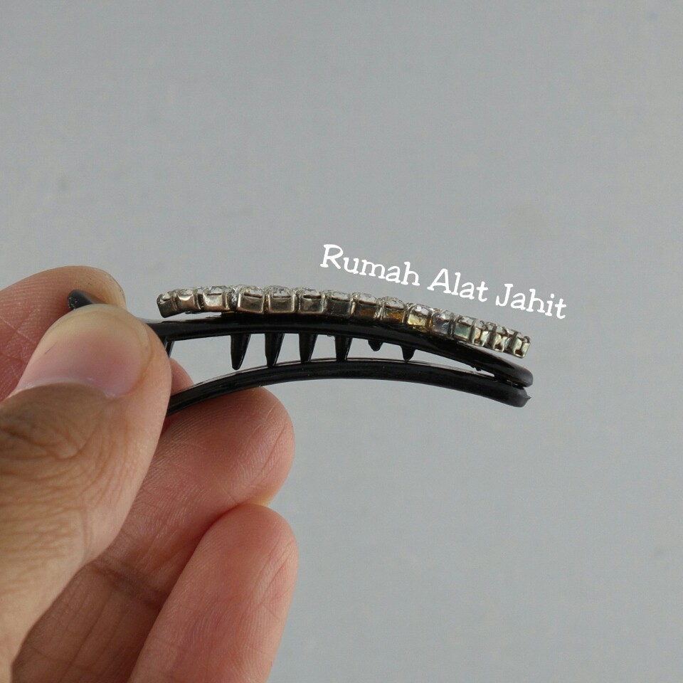 Jepit Rambut / Hair Clip Permata Baris Lengkung 4.5cm