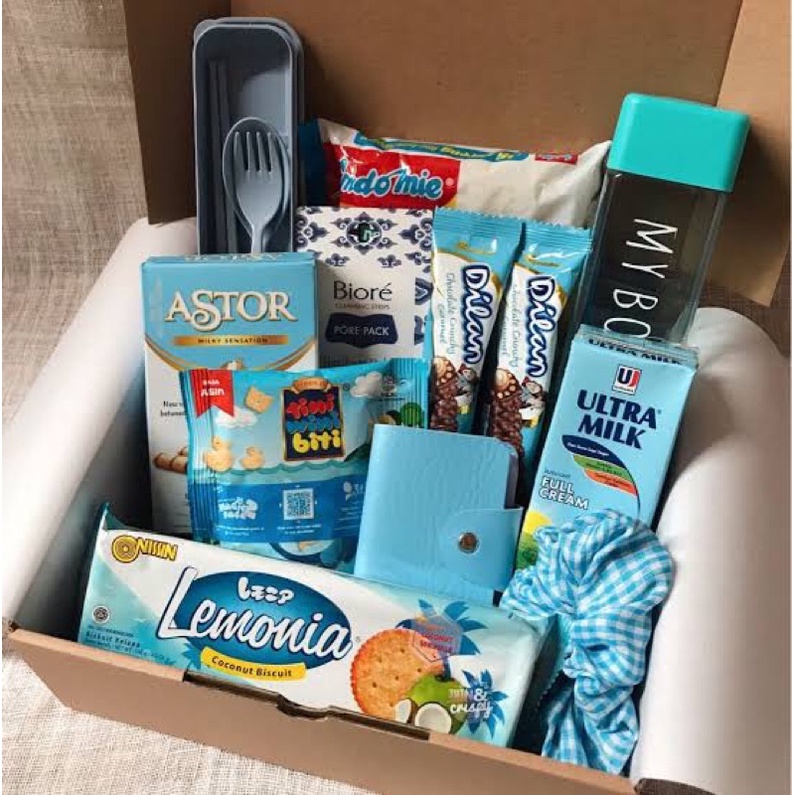 

snack box/ hampers box/ gift box/ hadiah ulang tahun/ hadiah LDR