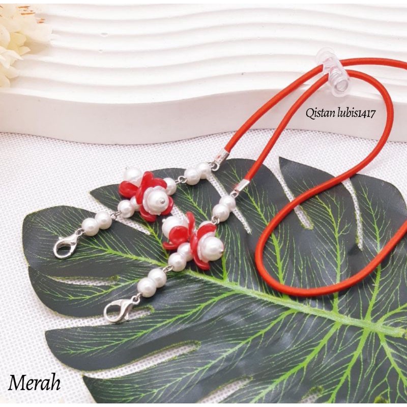 Strap Mutiara clover