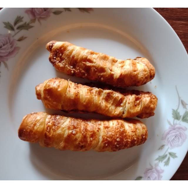 

Croissant isi keju