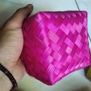 besek ukuran 10x10cm warna/natural