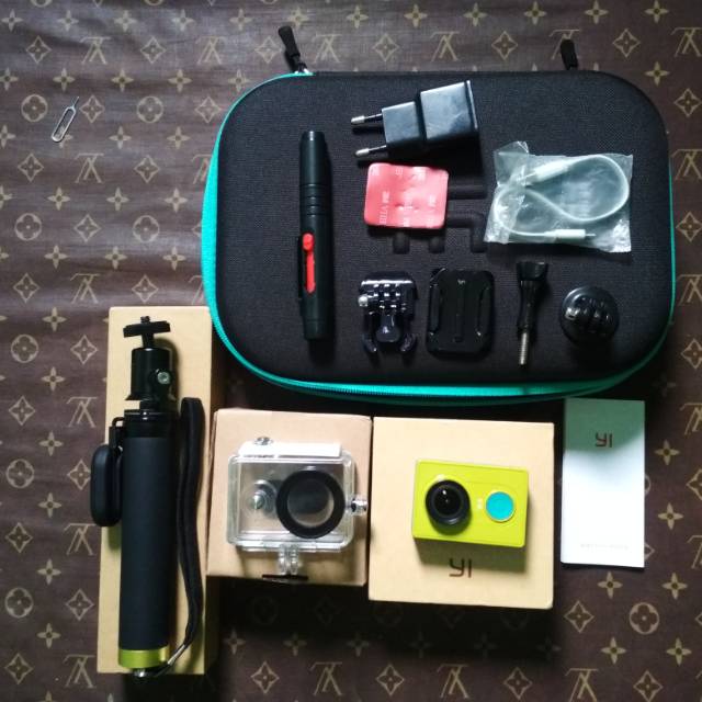 Yi action camera yicam