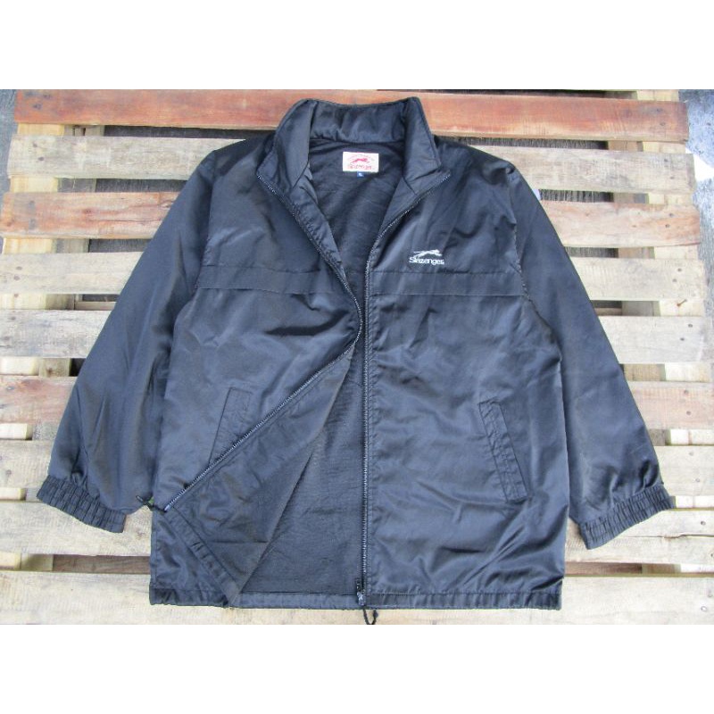 Jaket Olahraga Motor Vintage SLAZENGER Size XL Big Size Winbreaker Jadul Running Thrift