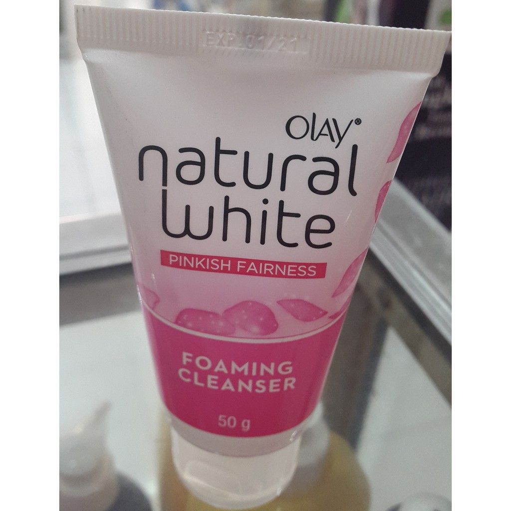 olay natural white foaming face wash