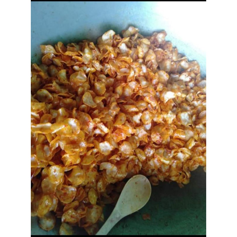 

Keripik singkong pedas