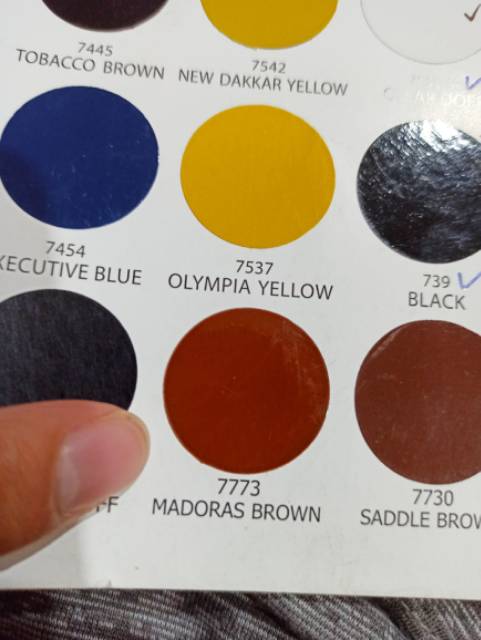 SAPPORO MADORAS BROWN 7773 Coklat Cat Semprot Pilox Pylox