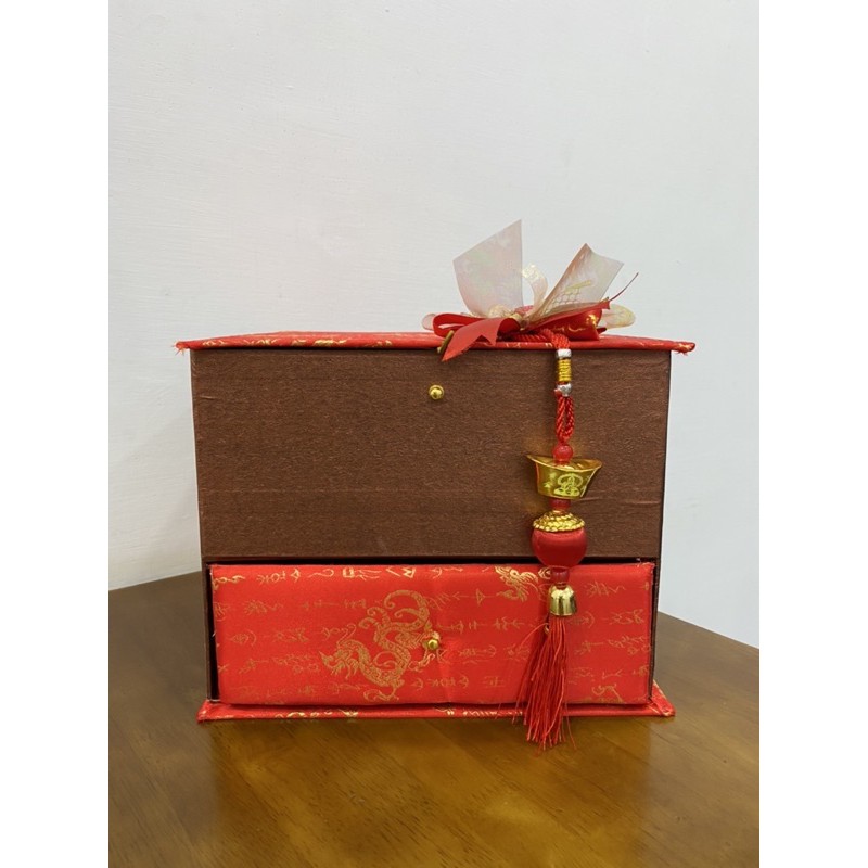 

Kotak Hampers Imlek / Kotak Hantaran / Kotak Imlek / Box CNY