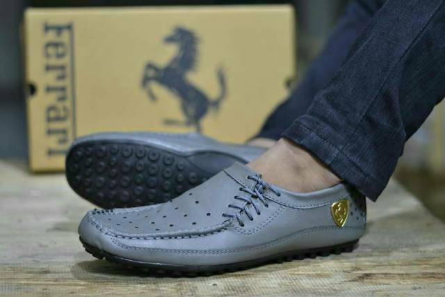 sepatu kerja pria santai kantor casual