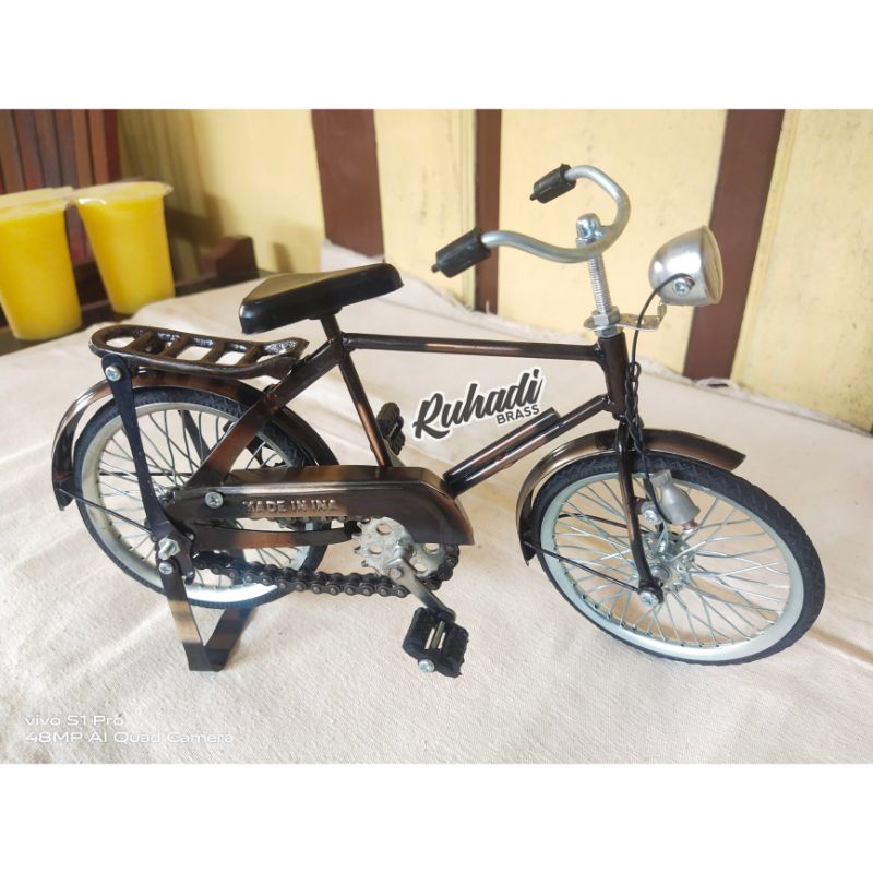Miniatur Hiasan Pajangan Sepeda Onthel Cowok / Miniatur Sepeda Jawa - Sepeda Onthel