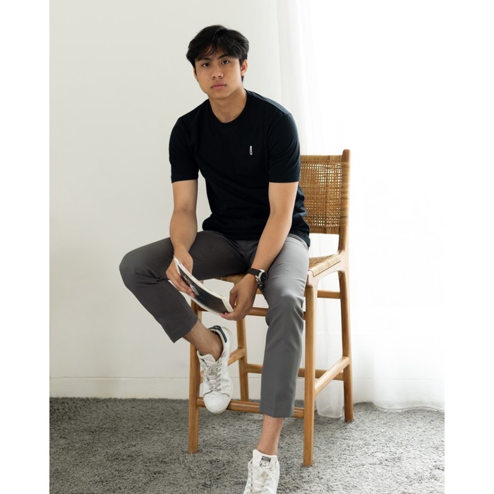 pria-kaos- kaos pria reguler fit smith berlin gents black - s -kaos-pria 750 atasan-pria-fashion-