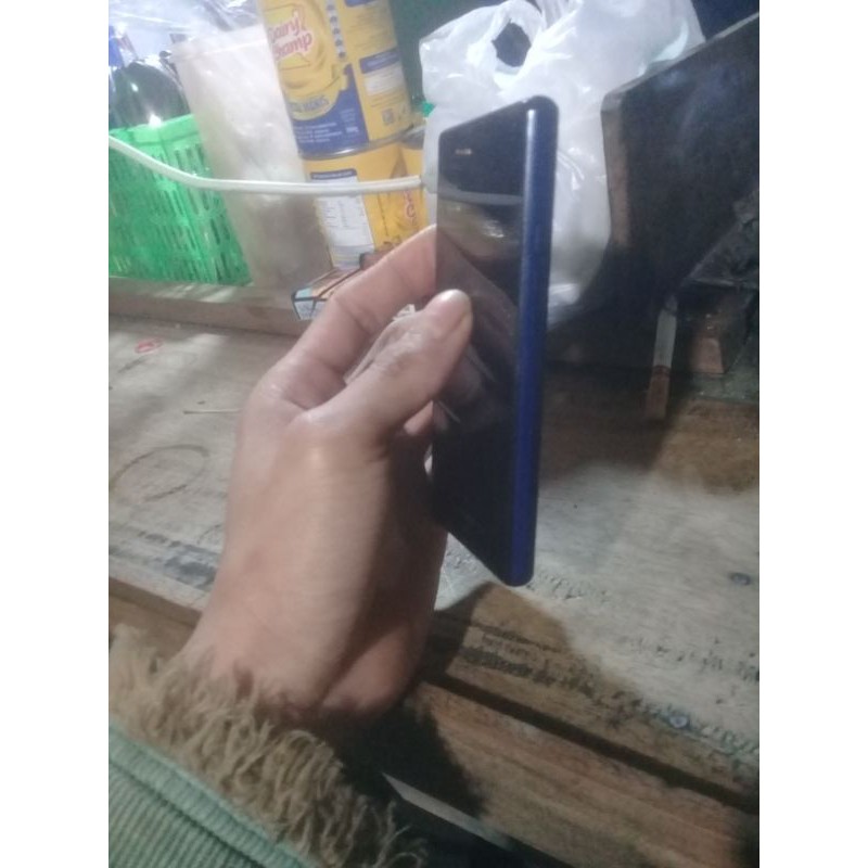 SHARP AQUOS SH-02H non batre