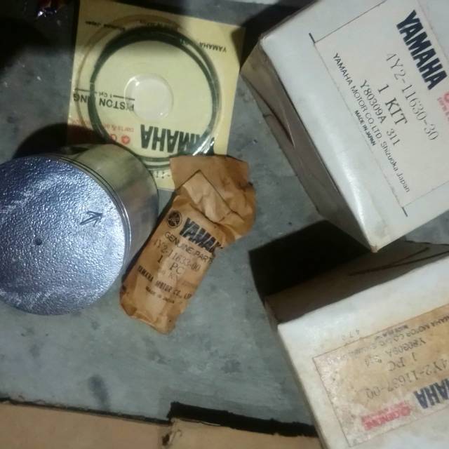Piston 4y2 kit piston rx king japan OS 75