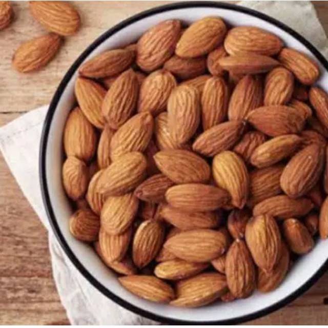 

KACANG ALMOND PANGGANG KUPAS / ROASTED ALMOND NATURAL PREMIUM BLUE DIAMOND U.S.A