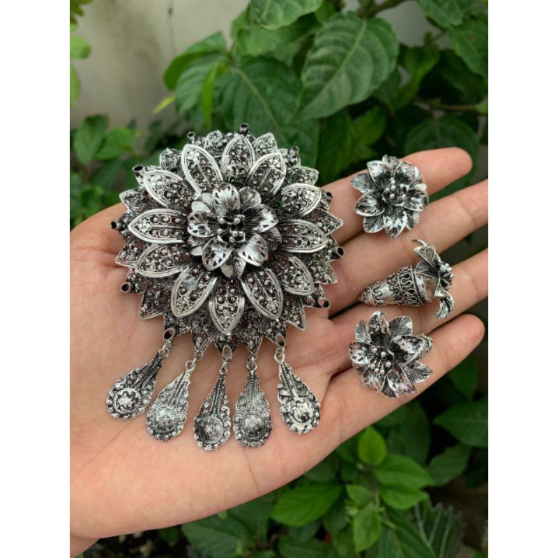 bros alpaka bali motif bunga mawar putik perak bakar