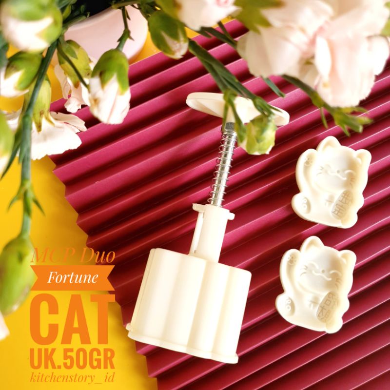 CETAKAN MOONCAKE FORTUNE CAT/Cetakan Kue Bulan Motif Lucu 50gr