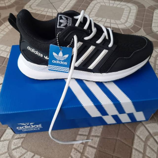 SEPATU SNEAKERS CASUAL PRIA ATAU WANITA ADIDAS PREMIUM