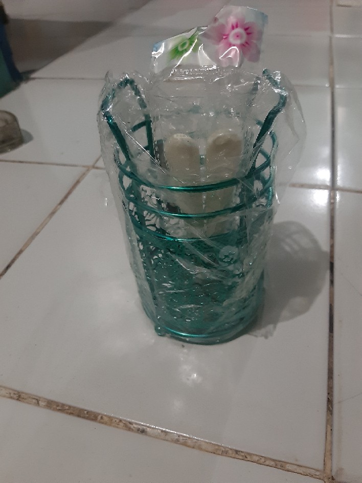 Tempat Serba Guna Bisa Untuk Sendok Garpu/ Pen / Sikat Gigi Nb 100