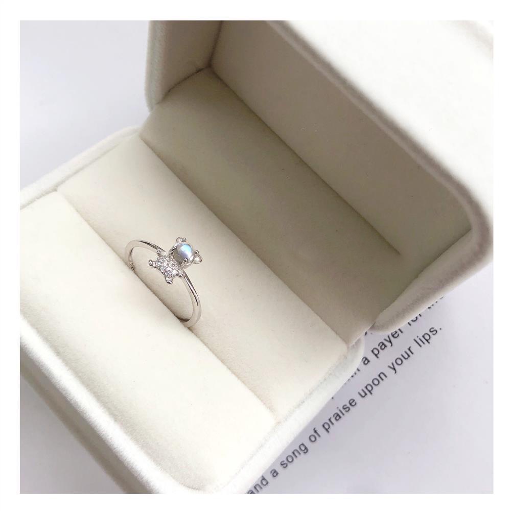 Cincin Bentuk Beruang Aksen Batu Bulan Buatan Bahan Alloy Gaya Korea Untuk Wanita