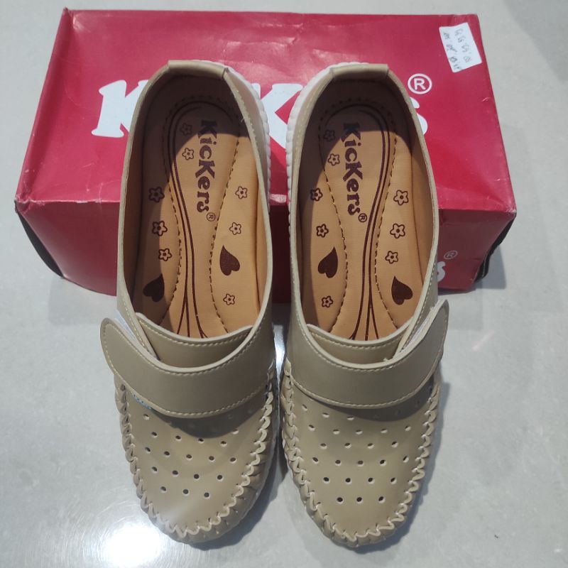 Sendal Sepatu Slop Wanita Kickers Original 100%
