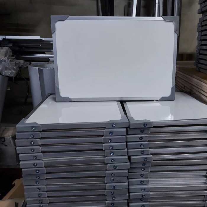 

TULIS-ALAT- WHITEBOARD MINI 20 X 30CM -ALAT-TULIS.