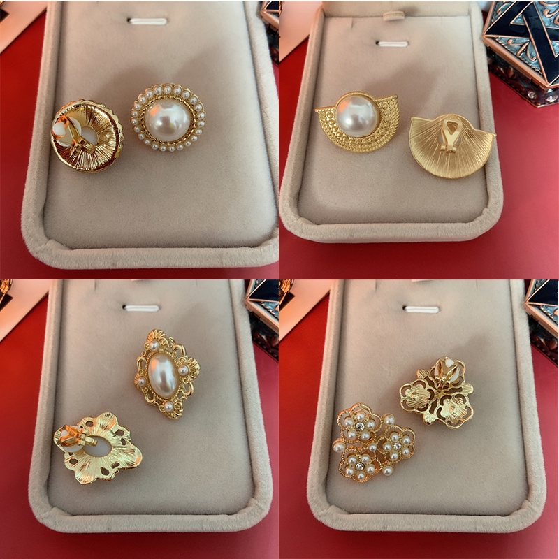 Anting Bentuk Bulat Aksen Mutiara Gaya Retro Untuk Wanita