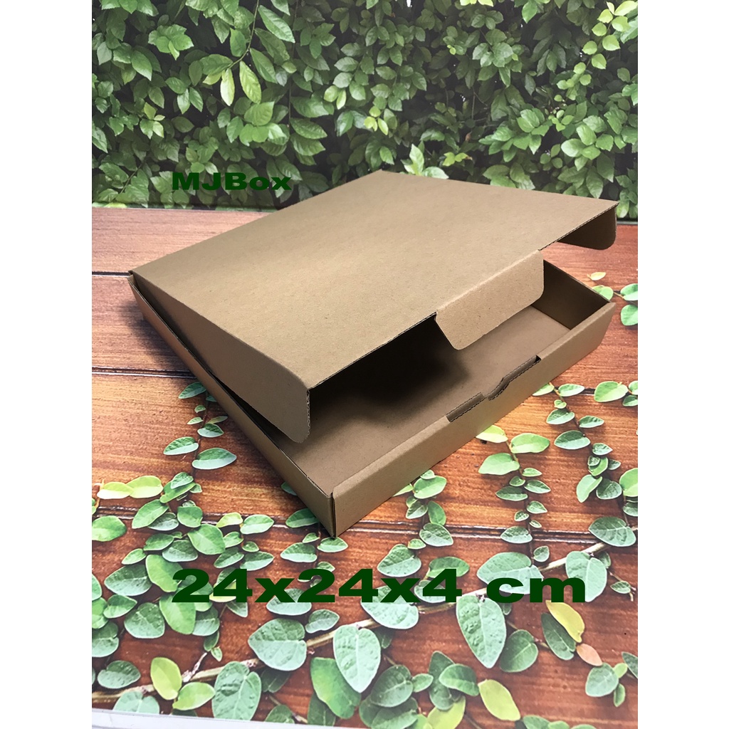 

KARDUS UK. 24x24x4 CM........DIE CUT KOTAK KARTON UNTUK PACKING SOUVENIR - DLL- MODEL BOX PIZZA