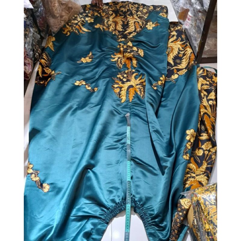 Kain prada pengantin ekor /Rok  Batik saten instan