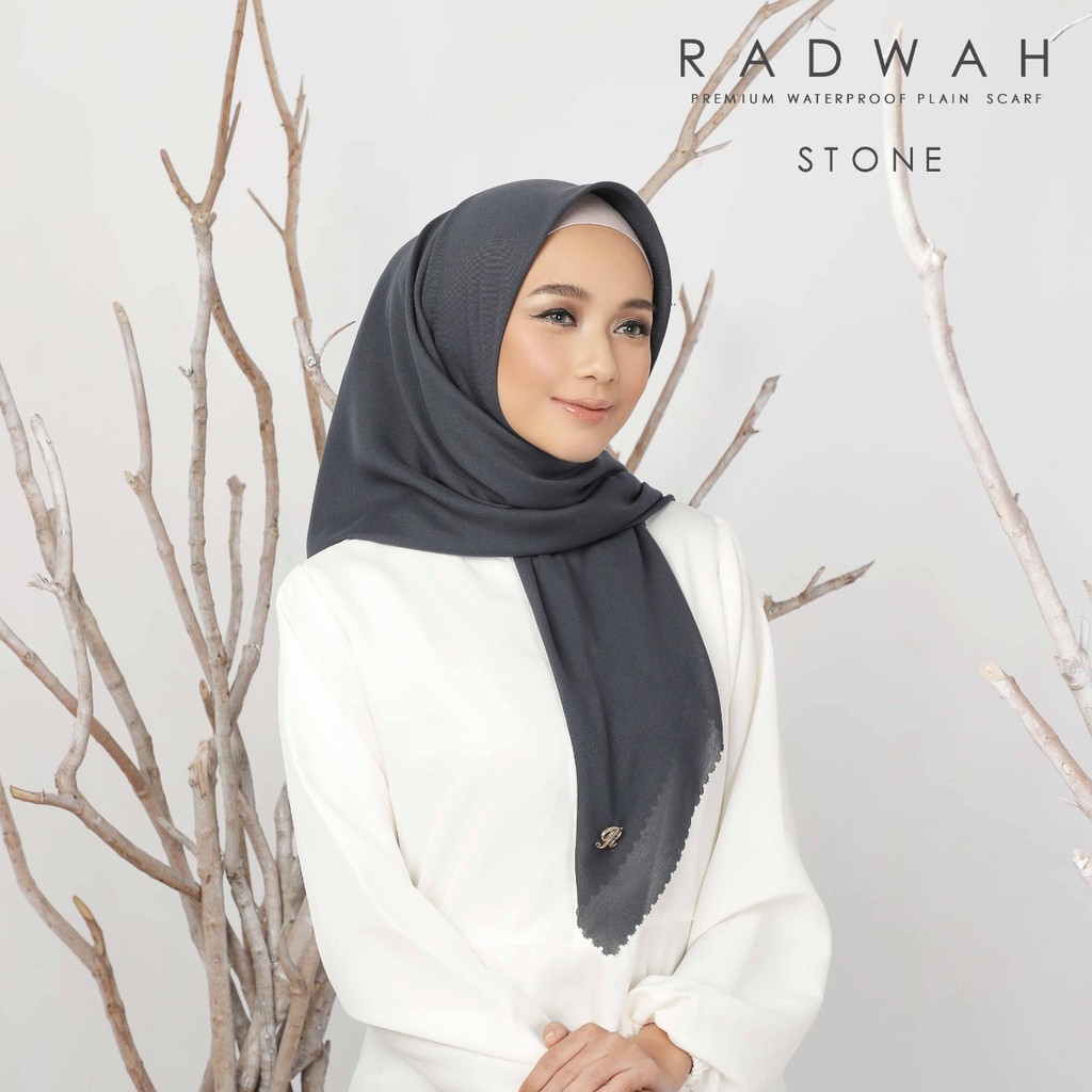 Radwah - Aira Scarf - Hijab Segi Empat Polos Voal Anti Air