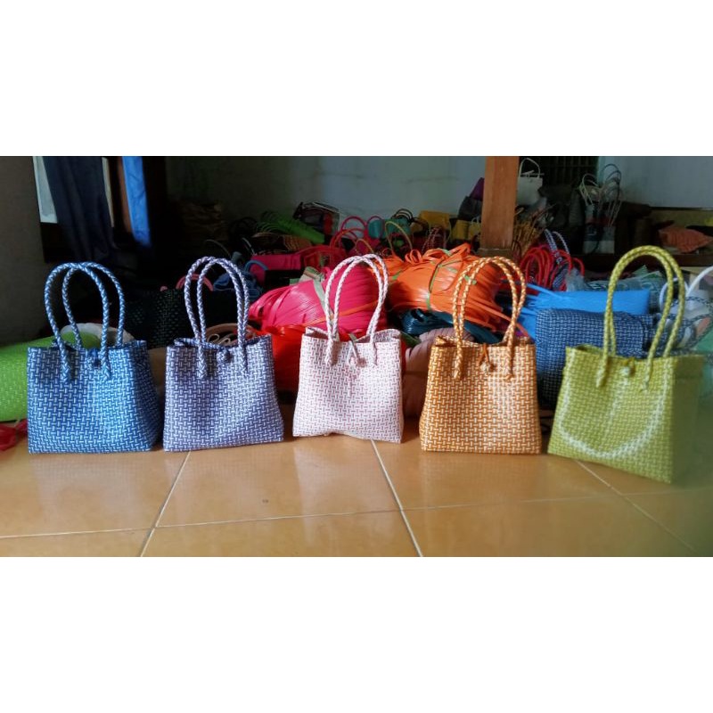 tas anyaman size l