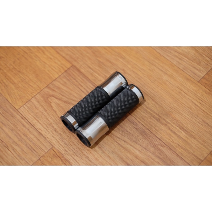 LUIGY HANDGRIP SILVER