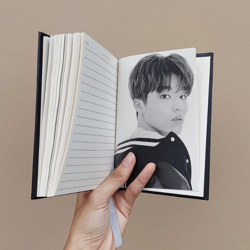 

[Notebook with Additional Item] Notebook + Halaman Tambahan 4 Lembar di Dalam Buku / Black Series / Notebook Hardcover Laminasi Doff / Planner Book / Journal / Agenda Kerja / Tambahan Halaman Cetak Warna